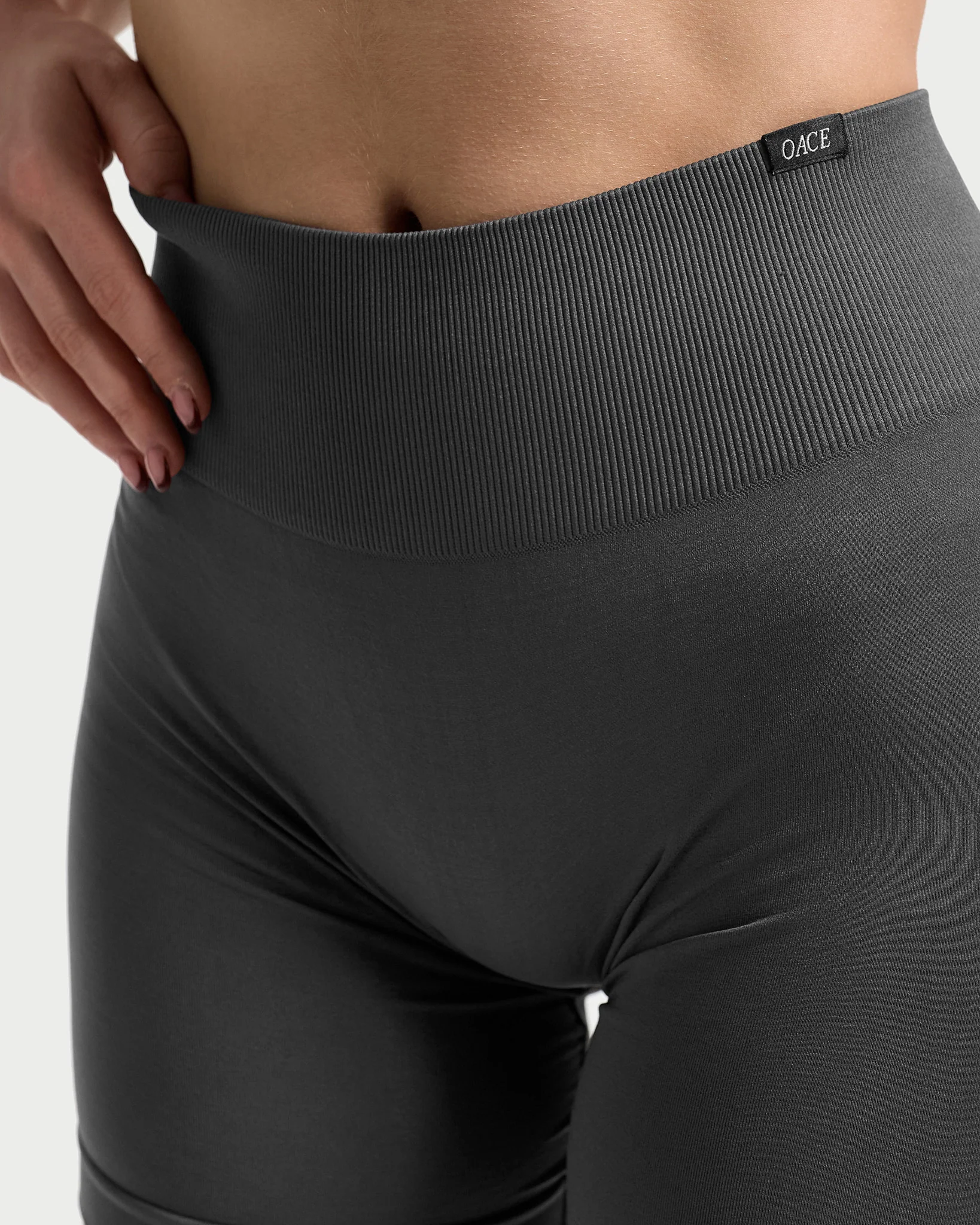 Appearance Contour Seamless Shorts - Image 24