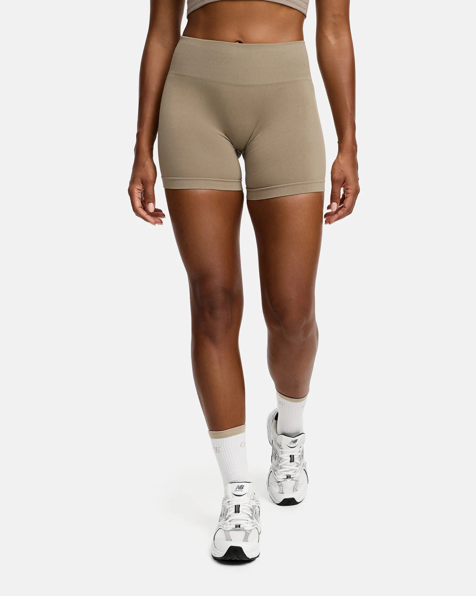 Appearance Contour Seamless Shorts - Image 46