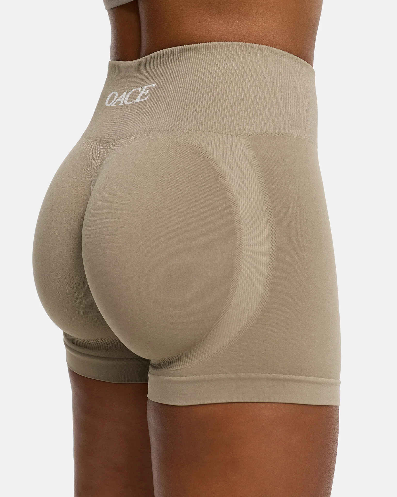 Appearance Contour Seamless Shorts - Image 48