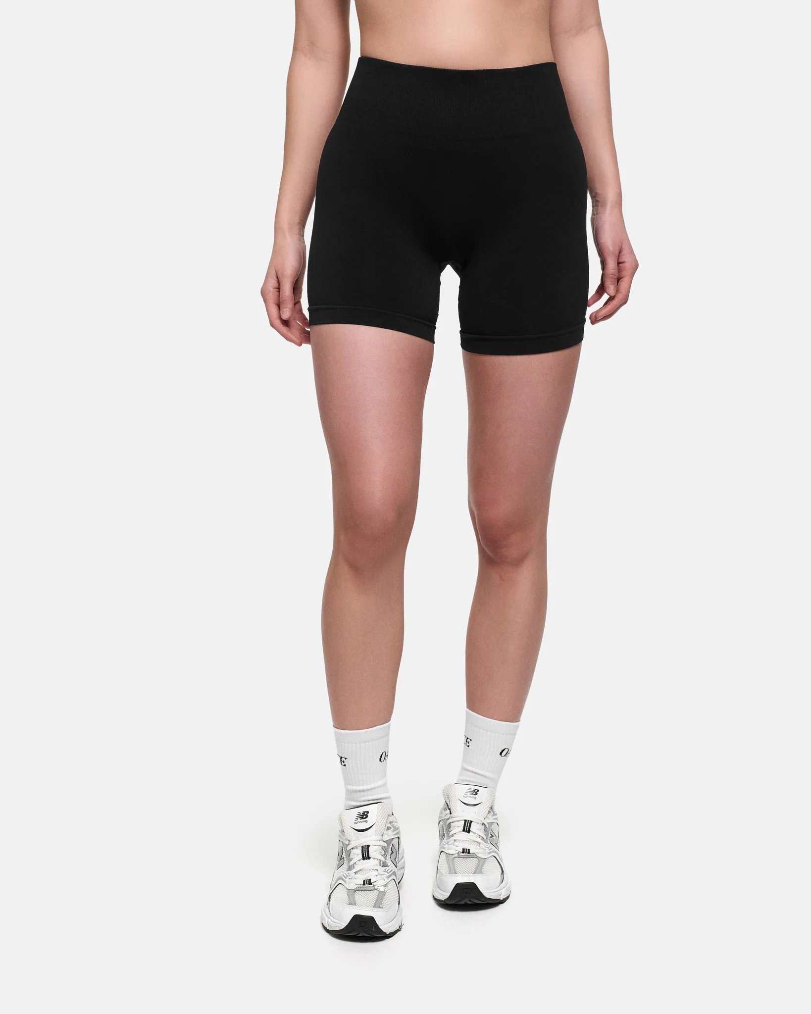 Appearance Contour Seamless Shorts - Image 9