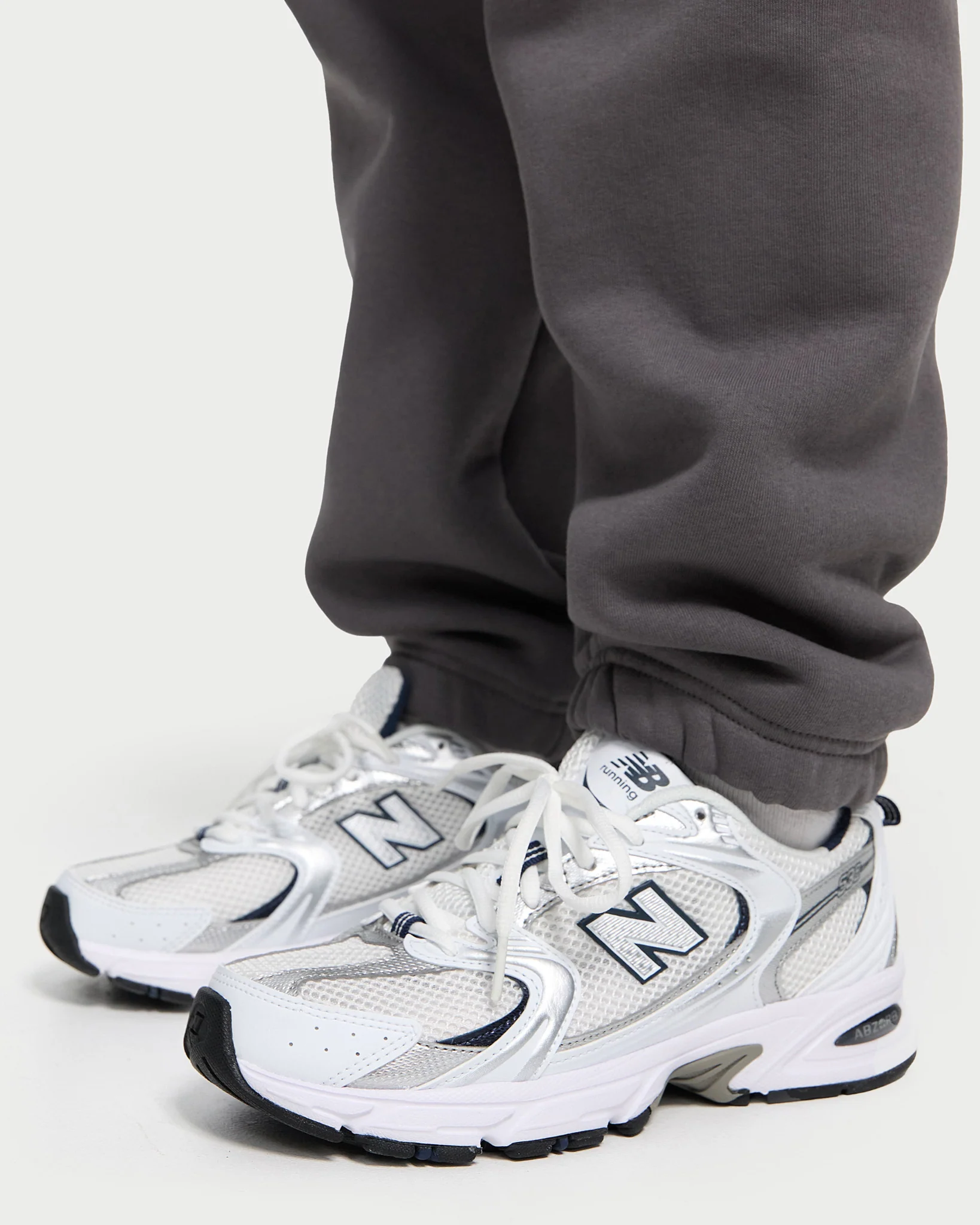 Basic Jogger Women - Image 15