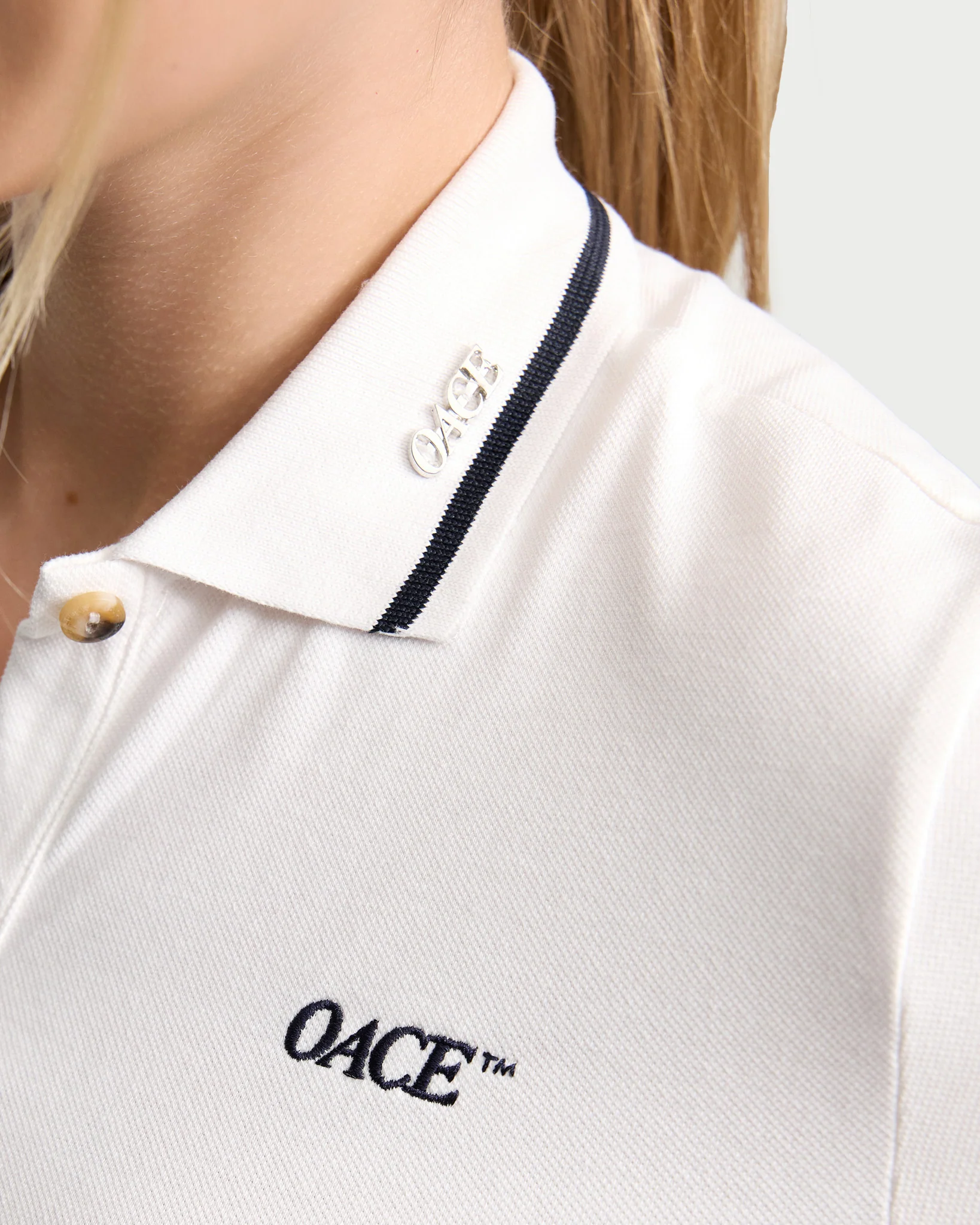 Bon Vivant Cropped Poloshirt - Image 10