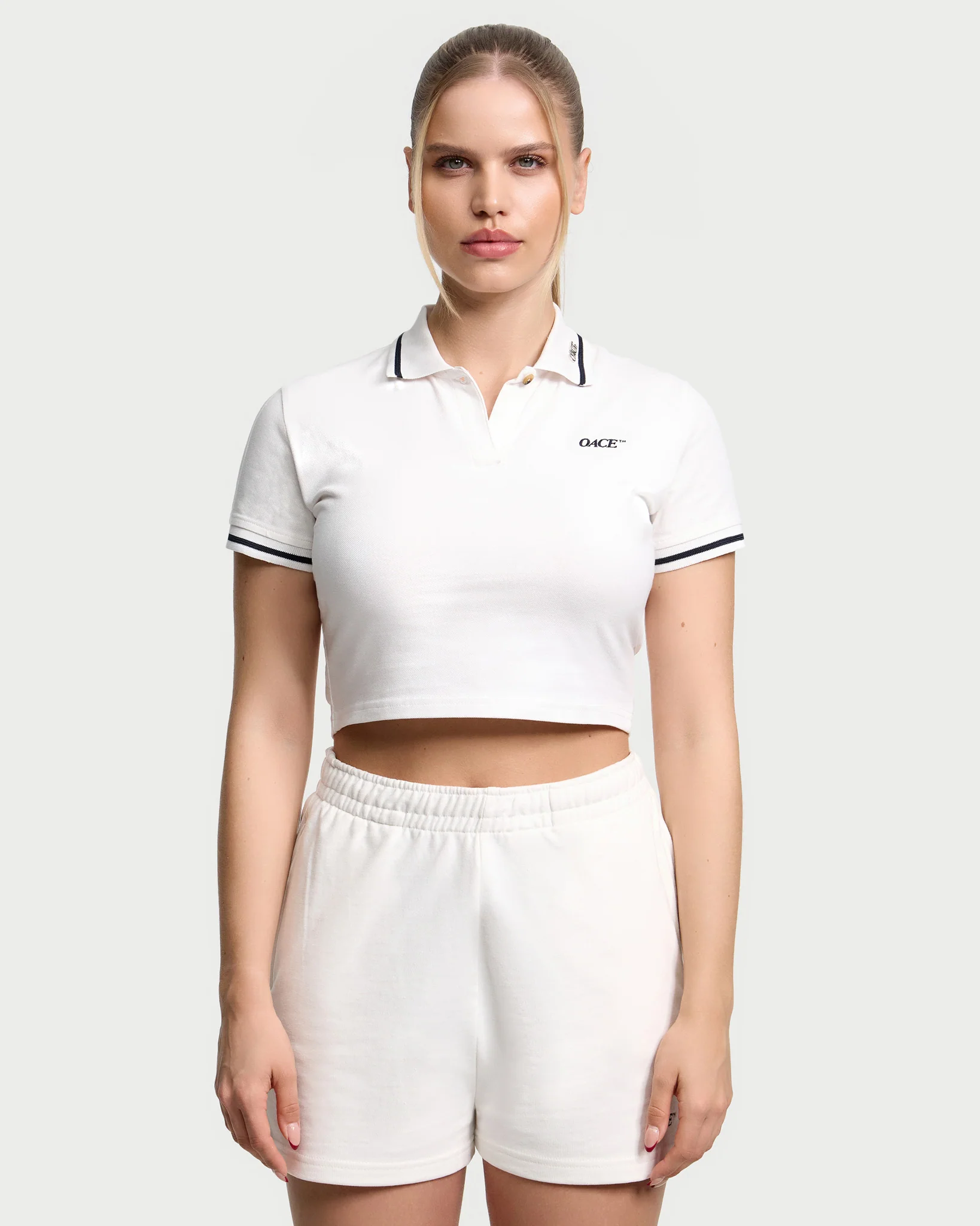 Bon Vivant Cropped Poloshirt - Image 6
