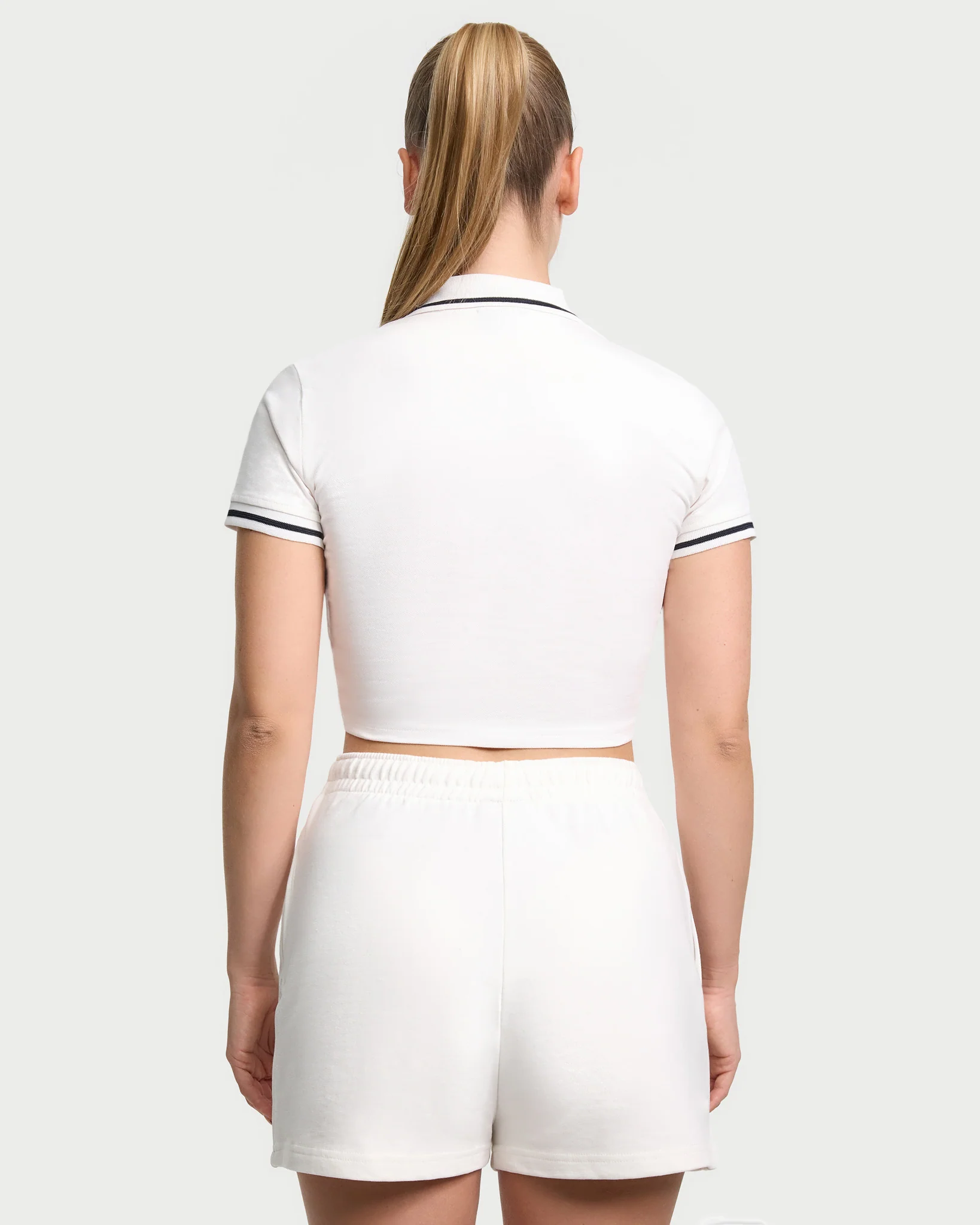 Bon Vivant Cropped Poloshirt - Image 8