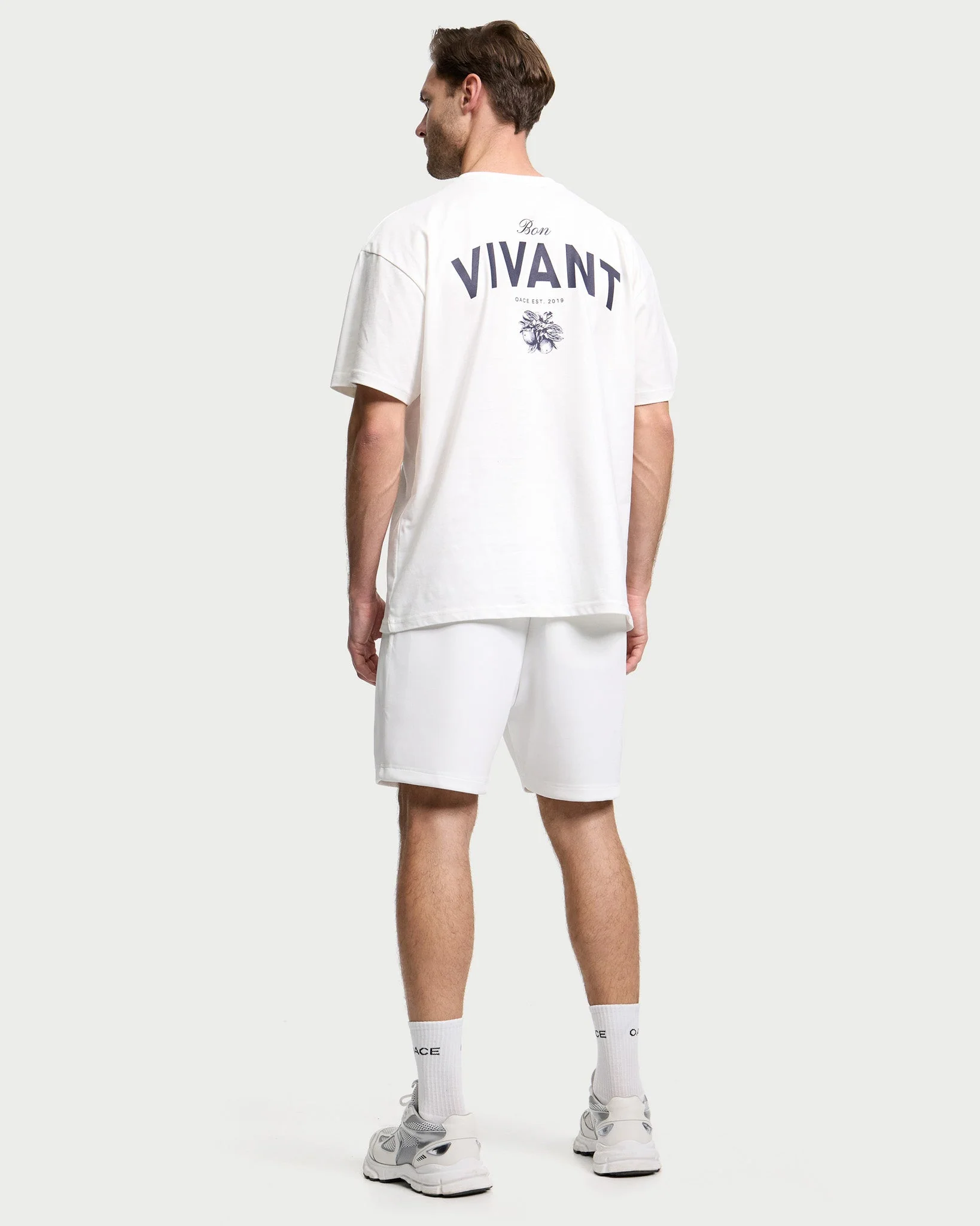 Bon Vivant Oversized T-Shirt - warm white - Image 4