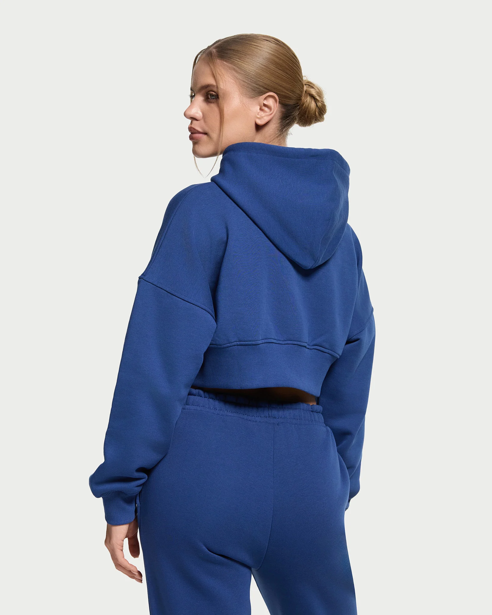 Calm Cropped Zip Jacket - Image 18