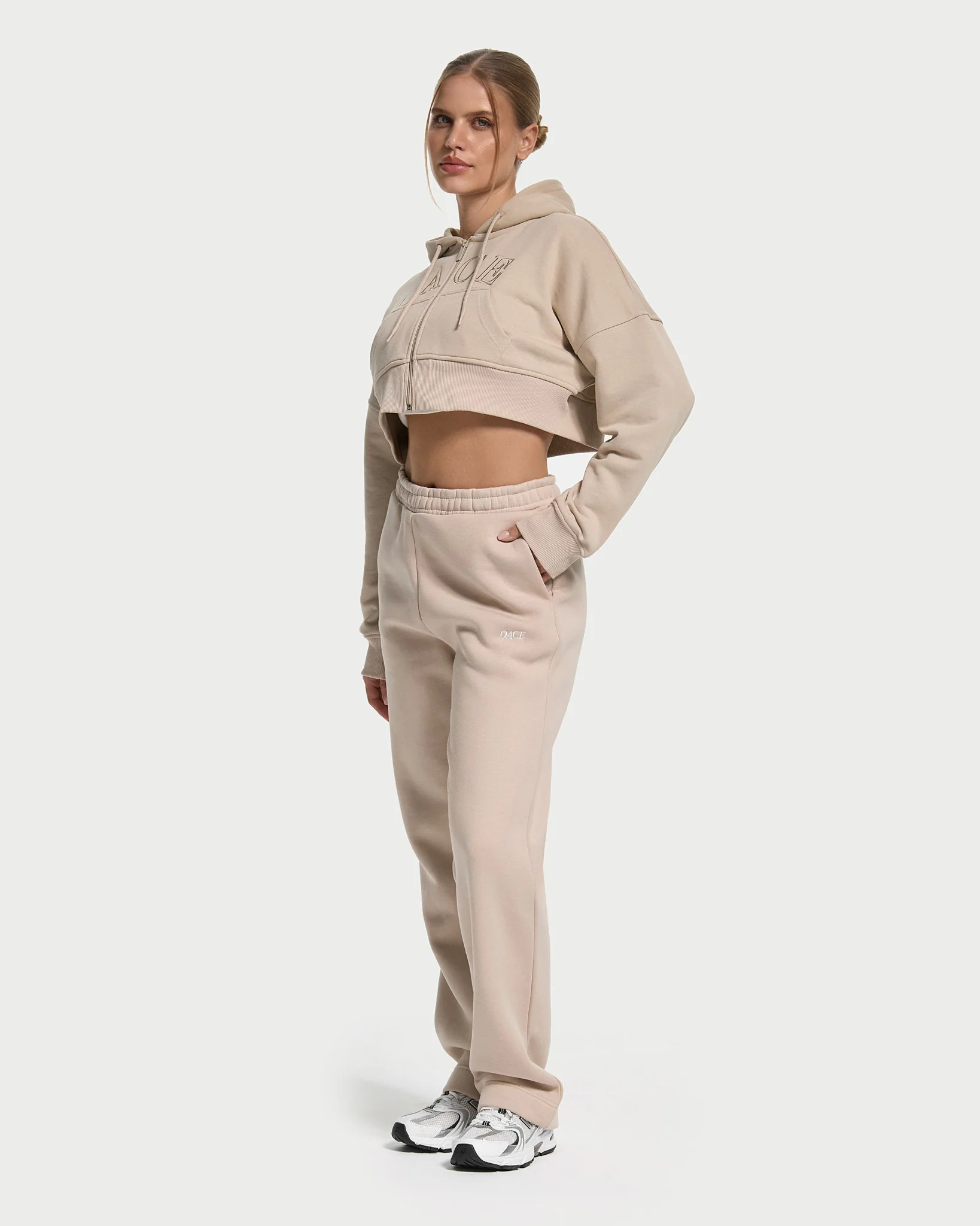 Calm Cropped Zip Jacket - Image 25