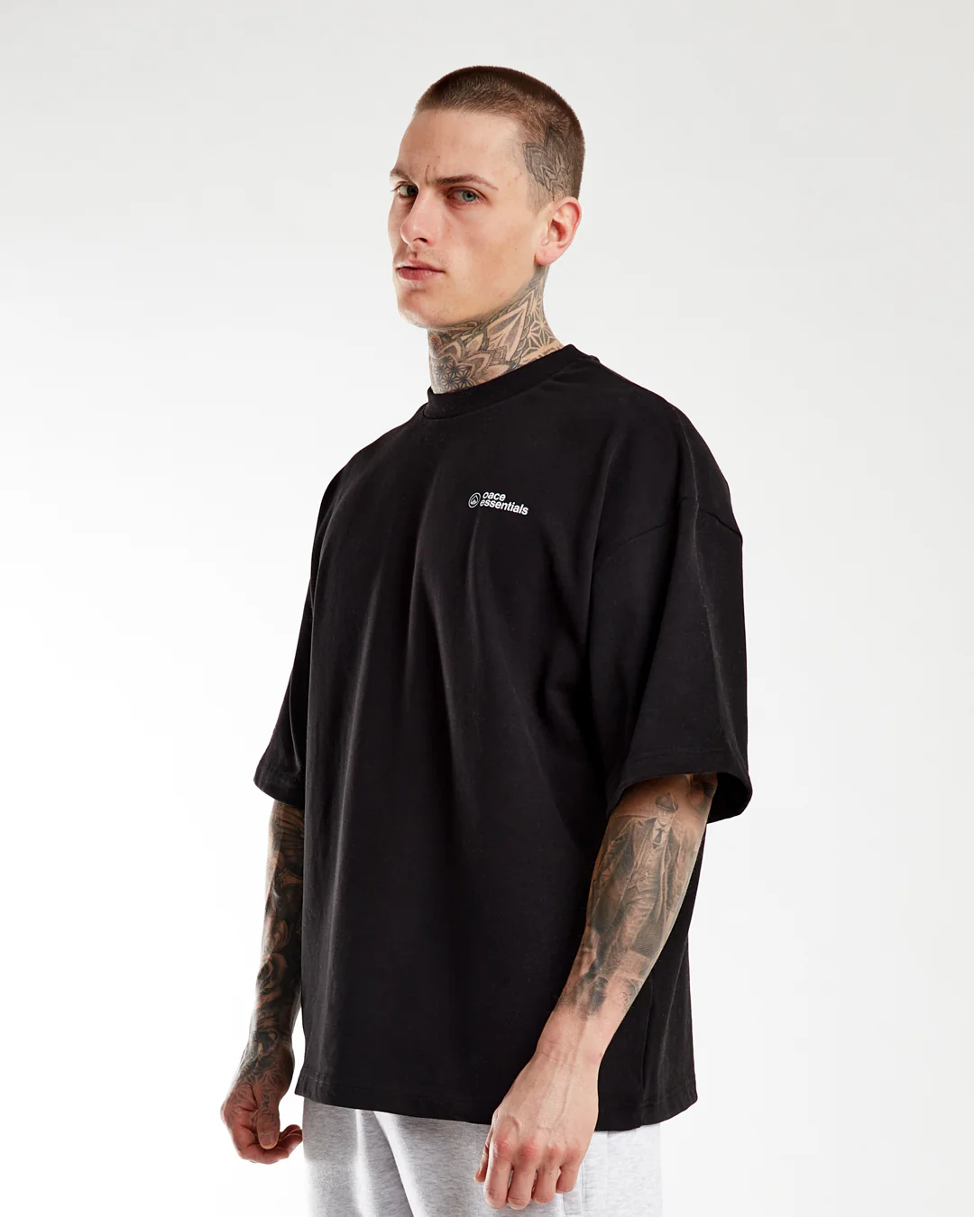 essentials Oversized T-Shirt V2 - Image 2