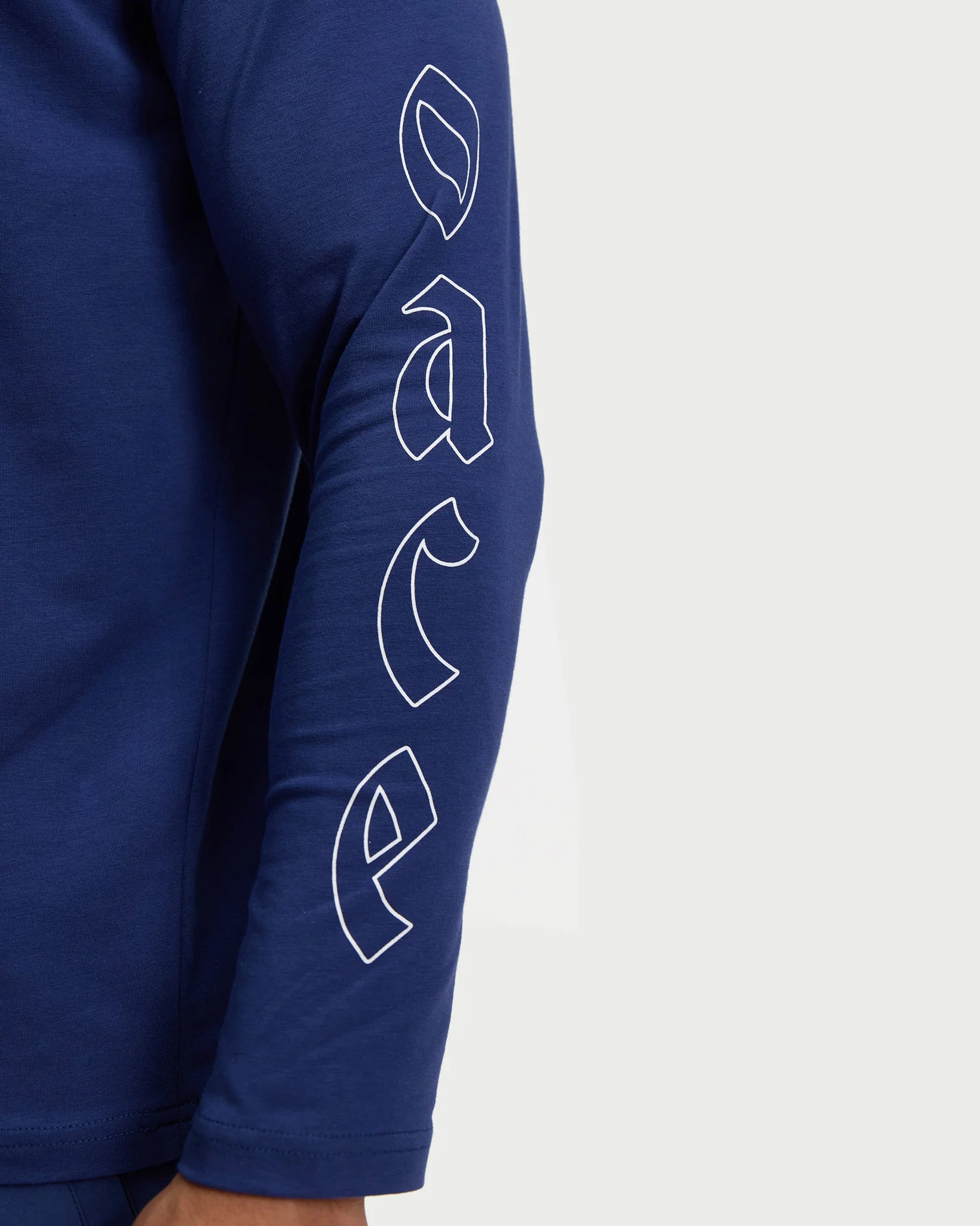 MVA Longsleeve - Image 17