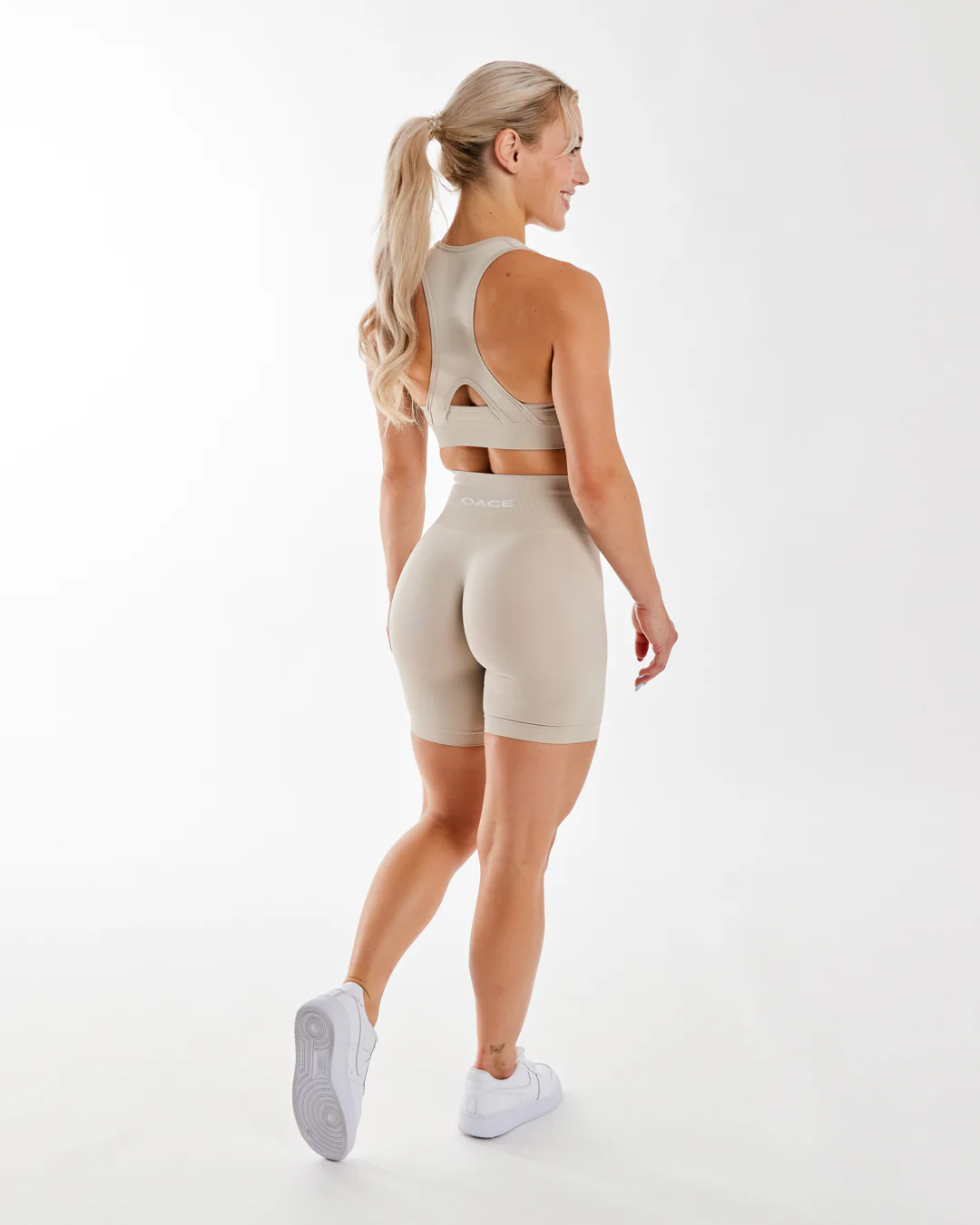 Revolution Pro Bra - Image 8