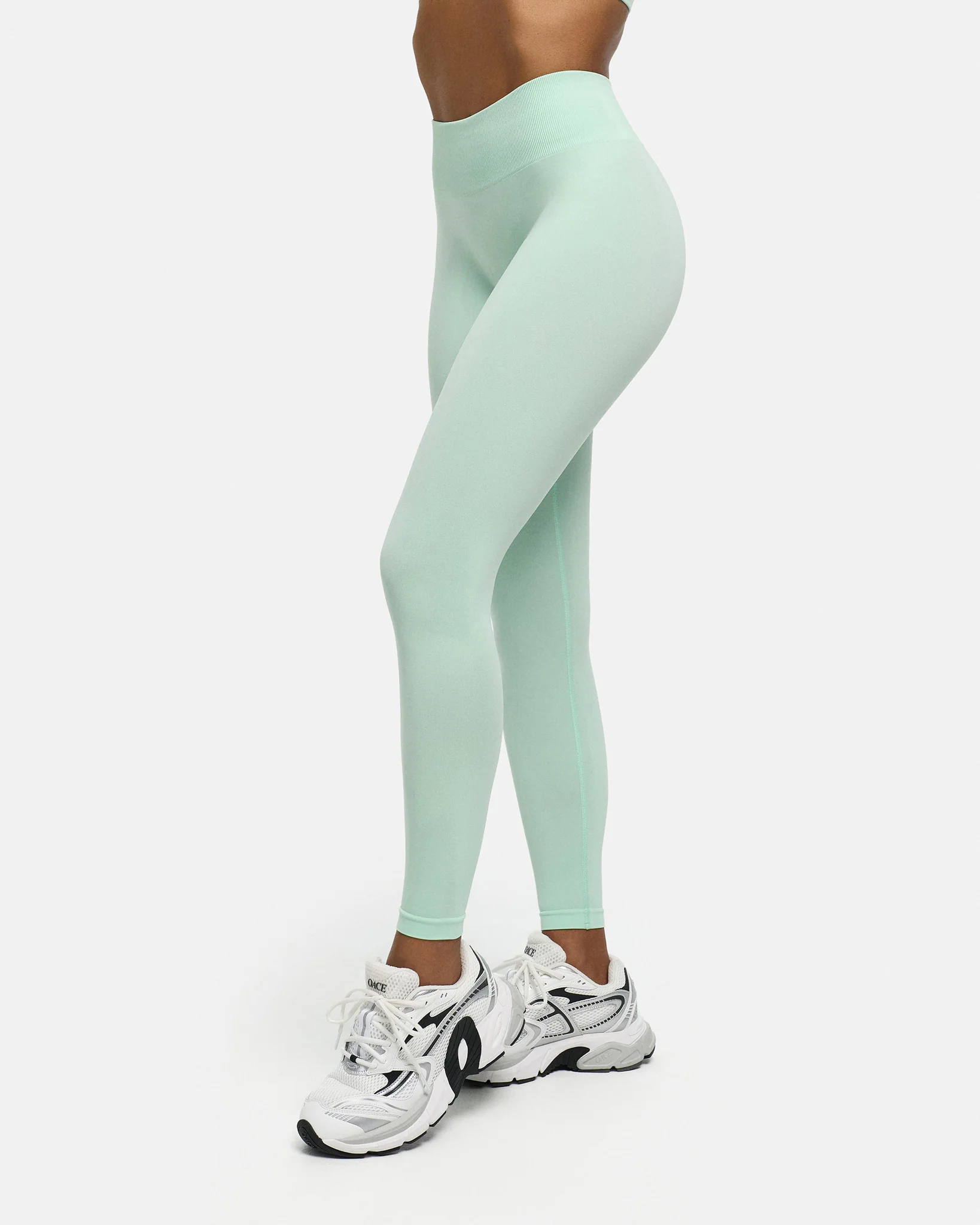 Scrunch Pro Leggings - Image 9
