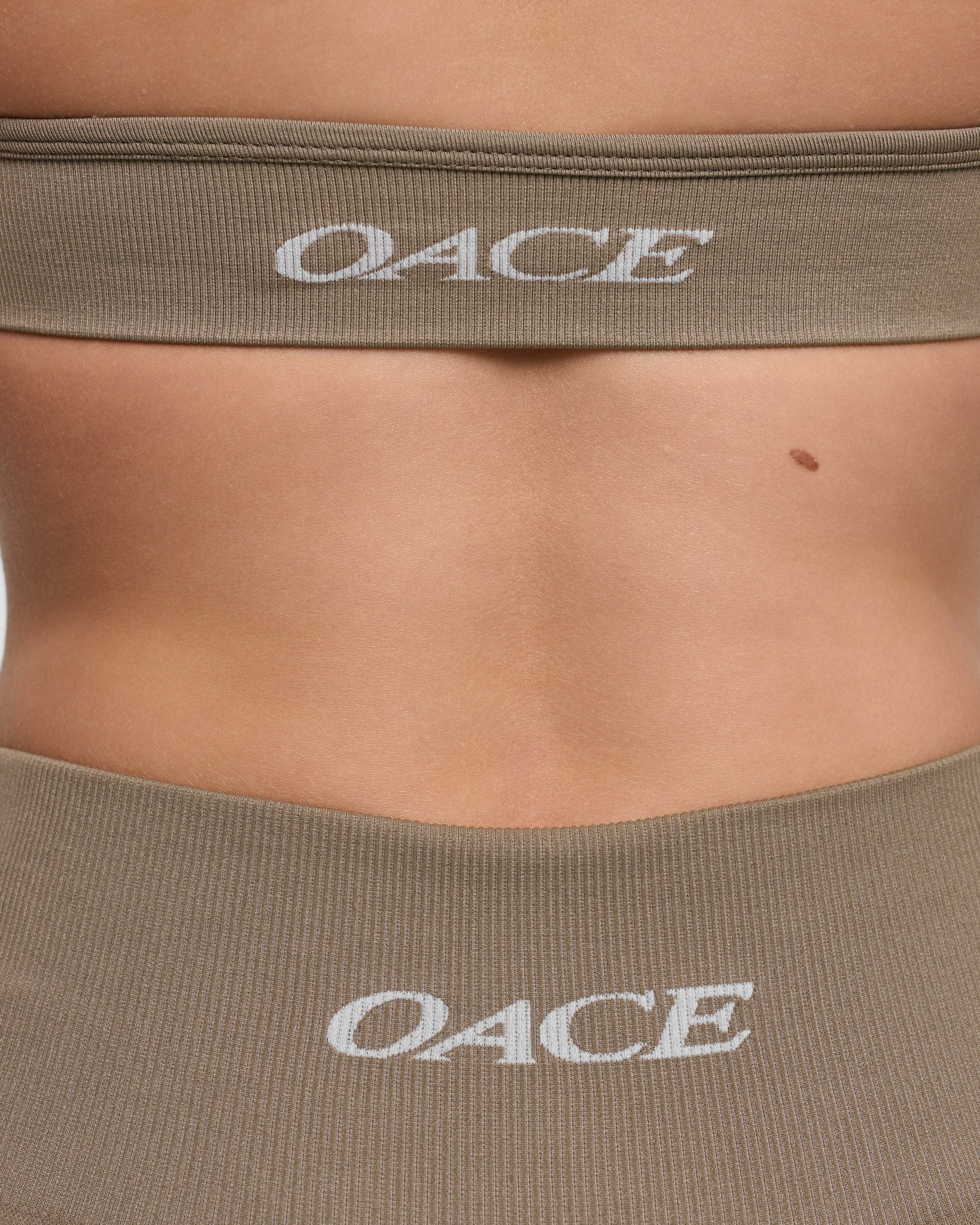 Scrunch Pro Neckholder Bra - Image 11