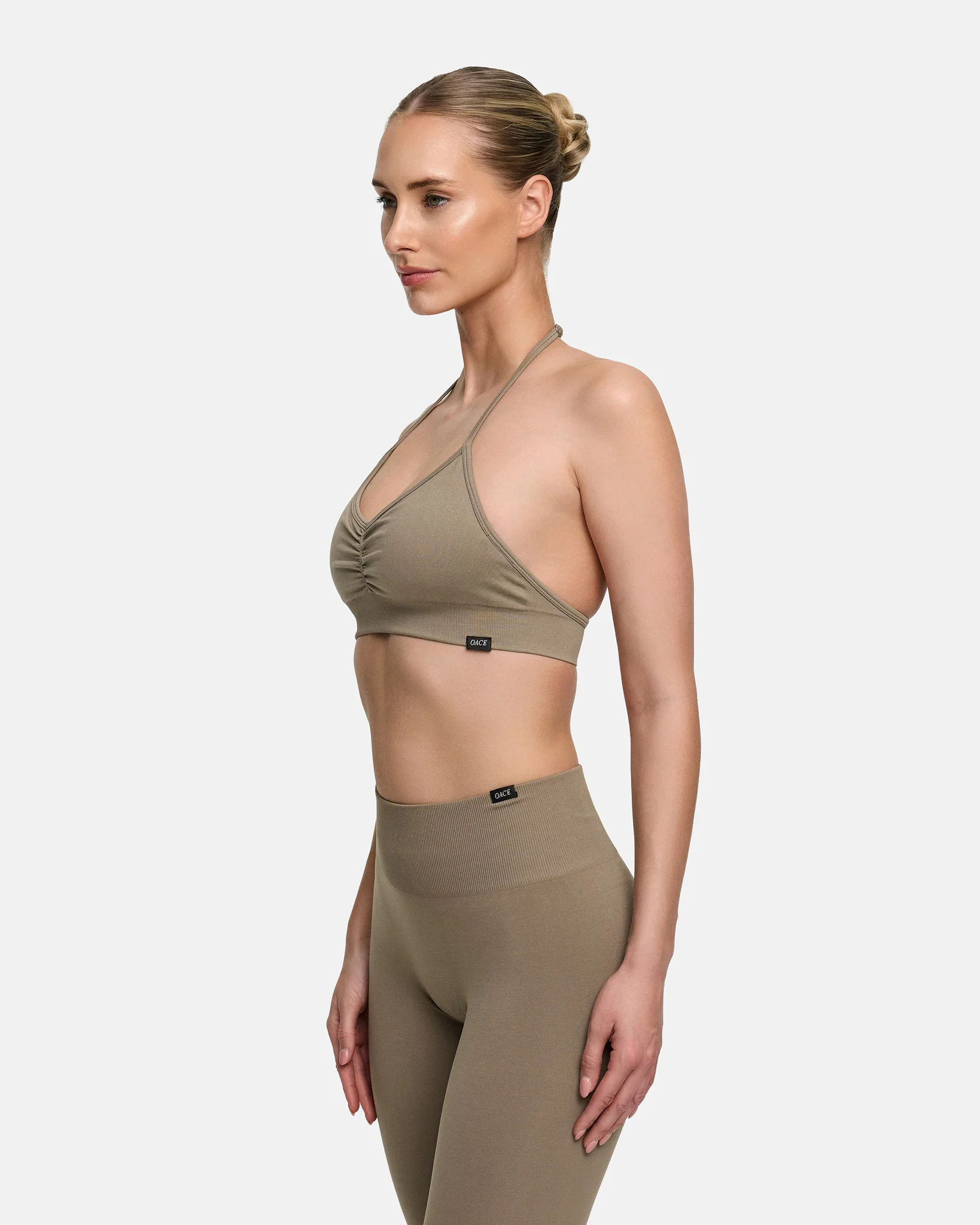 Scrunch Pro Neckholder Bra - Image 9