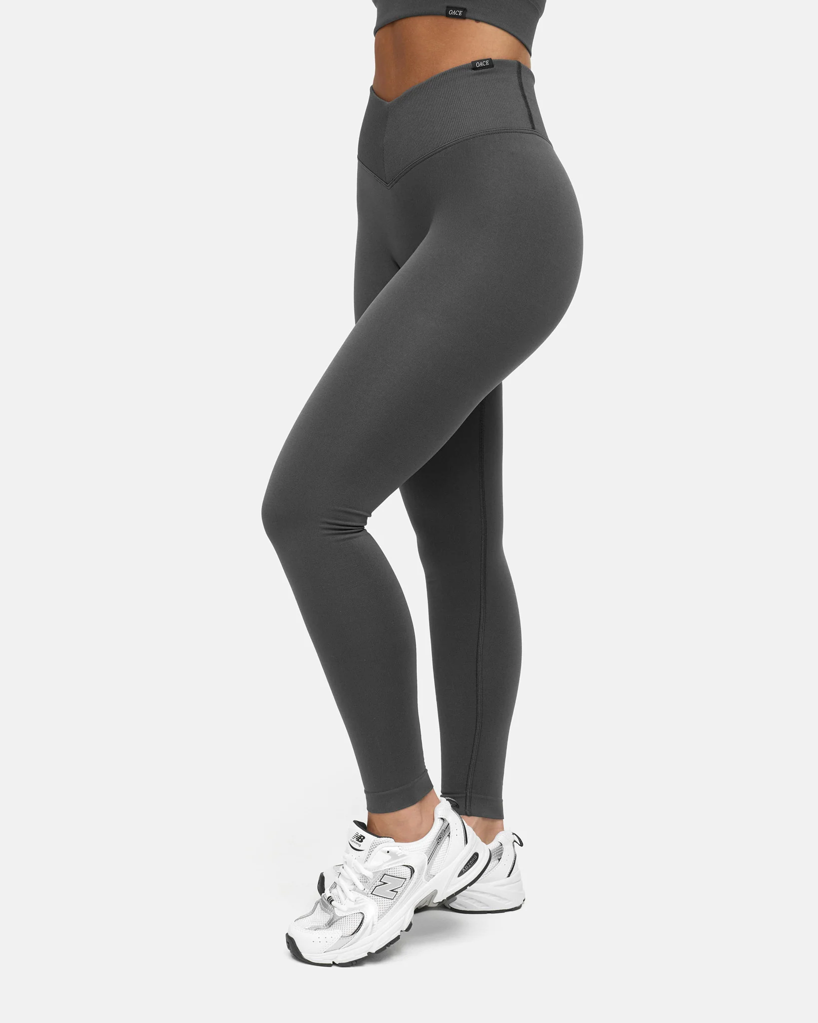 Toned V-Shape Leggings - Image 20