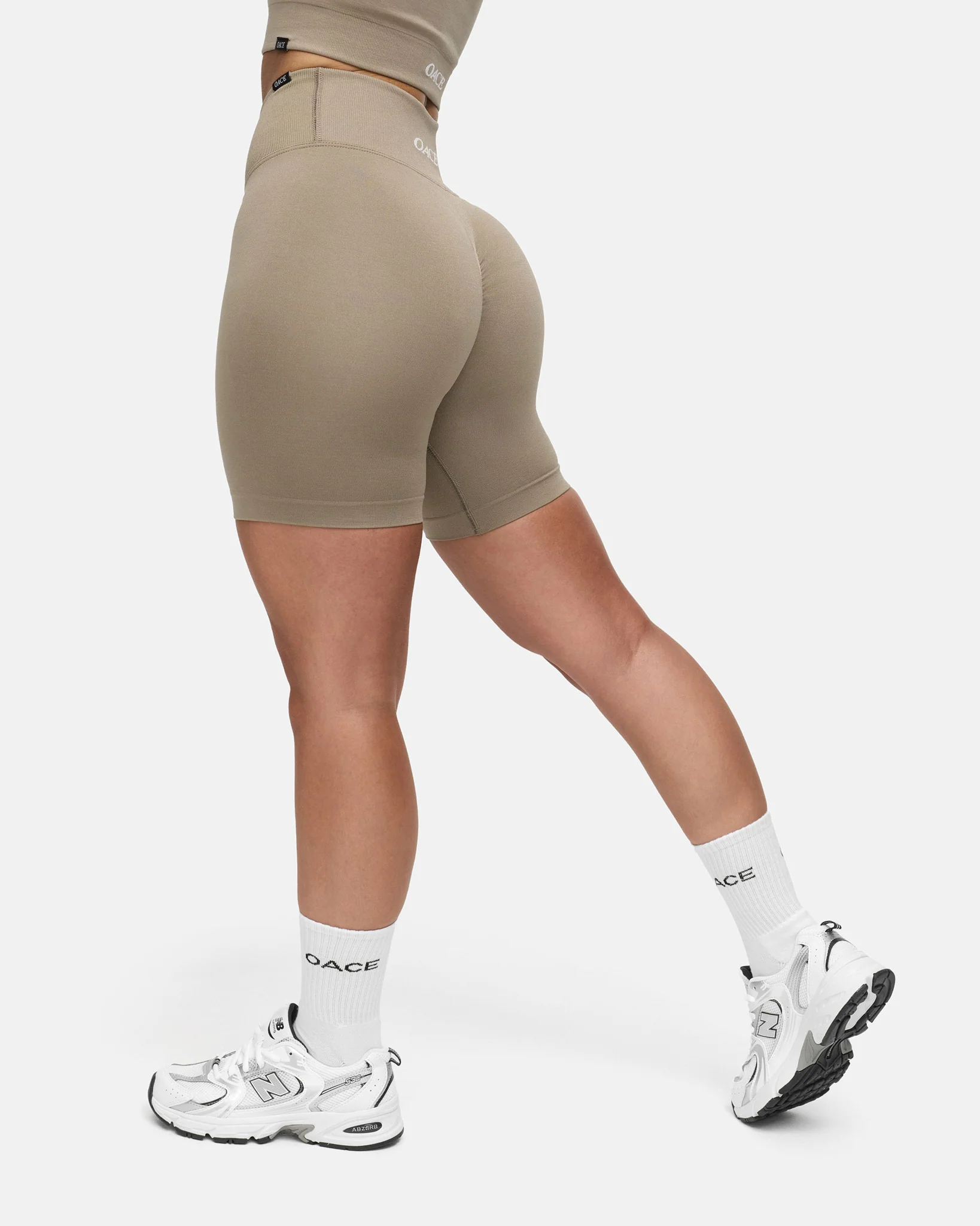 Toned V-Shape Shorts - Image 3